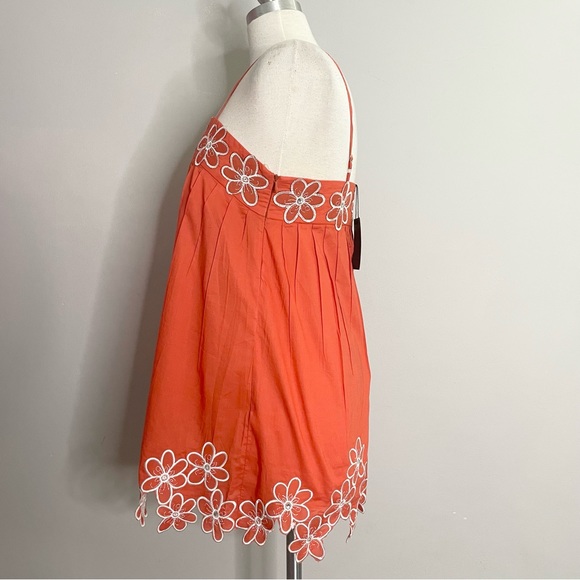 TCEC Embroidered Floral Woven Blouse Tank - Picture 2 of 6